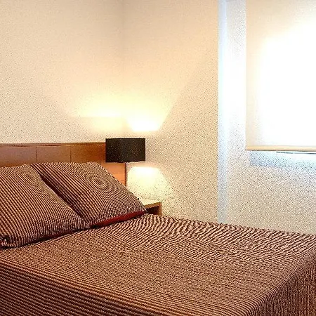 Pierre & Levante Apartamento