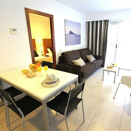 Pierre & Levante Apartamento