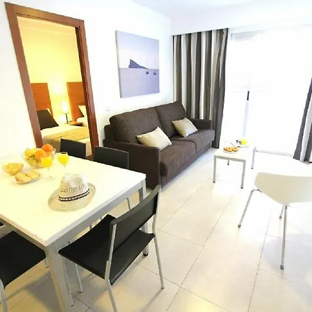 Pierre & Levante Apartamento *