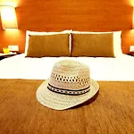 Pierre & Levante Hotel